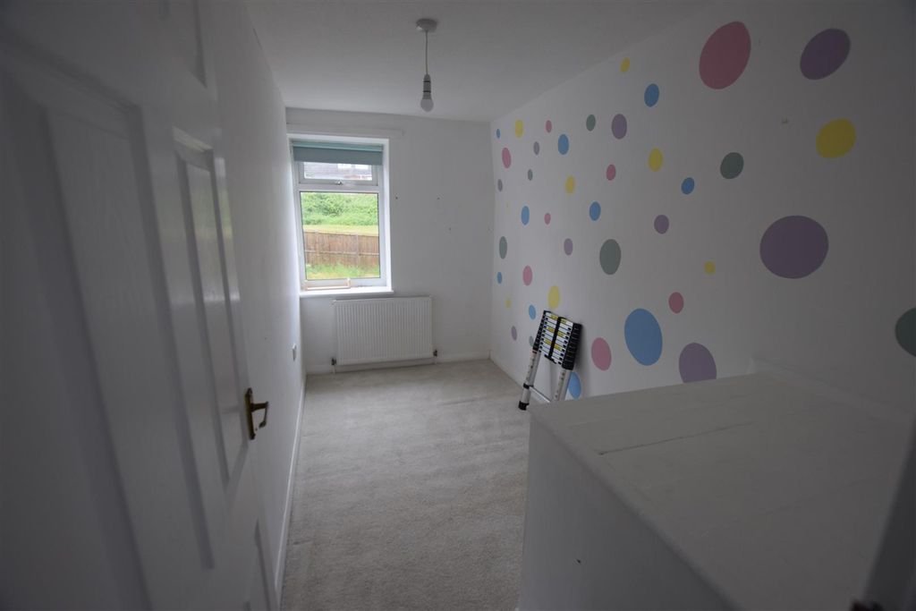 Additional image 8 of 3 bed semi-detached house to rentWalker Road, Barry CF62