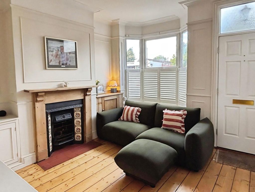Property photo 2 of 16 13585250-d3427Bc8-5d84-43F9-9Bde-A2A292610d78.Jpeg