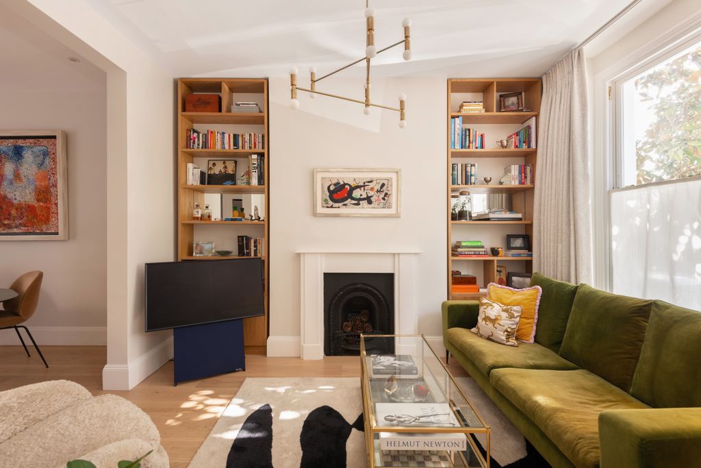 Property photo 2 of 13