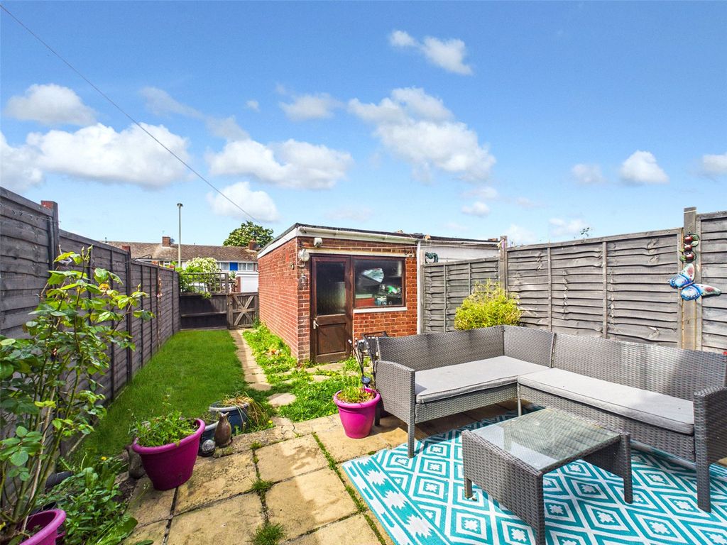 Property photo 2 of 13 Picture No. 21