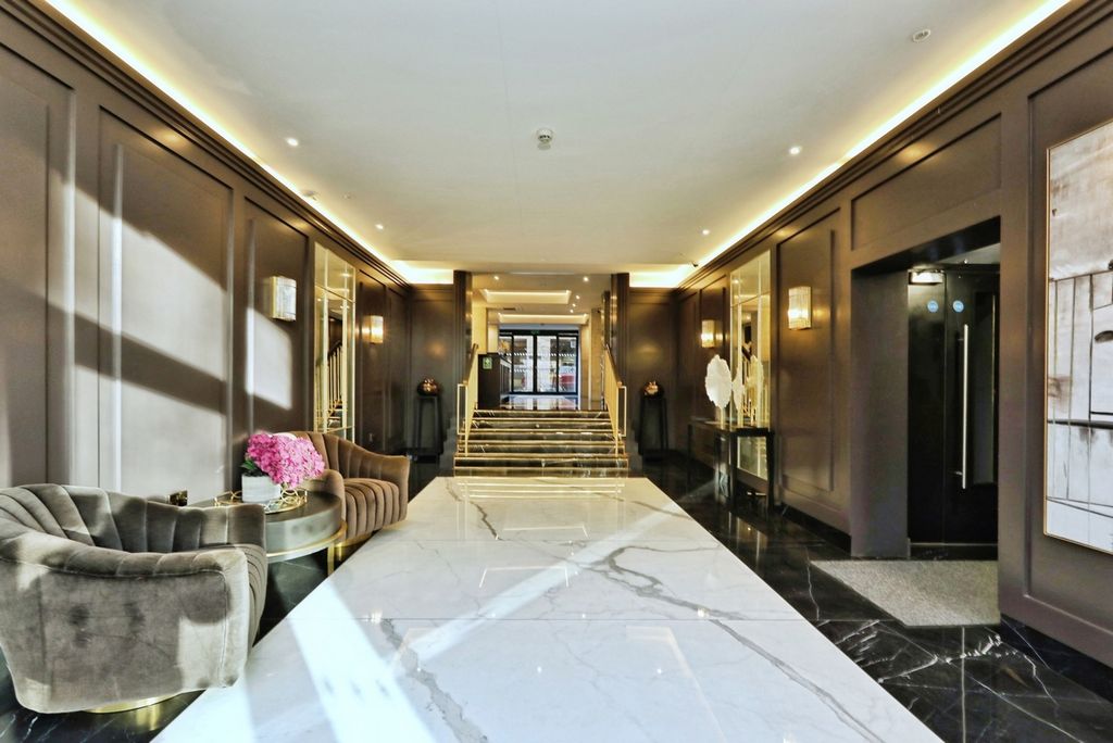 Property photo 2 of 26 Pbox-Img.Jpg