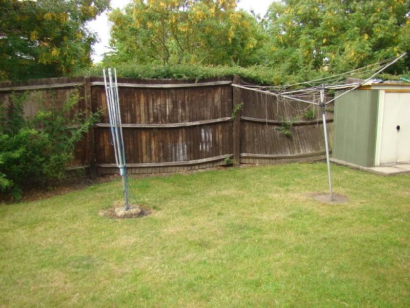 Property photo 2 of 6 Communal Gardens