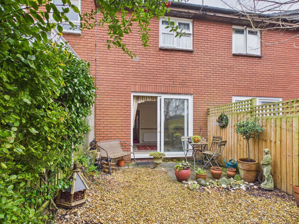 Property photo 2 of 26 Cam05068G0-Pr0068-Still023