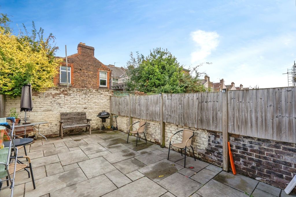 Property photo 3 of 12 Picture No. 03