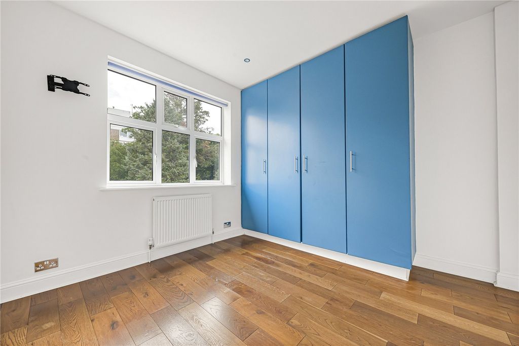 Property photo 3 of 14 Picture No. 07