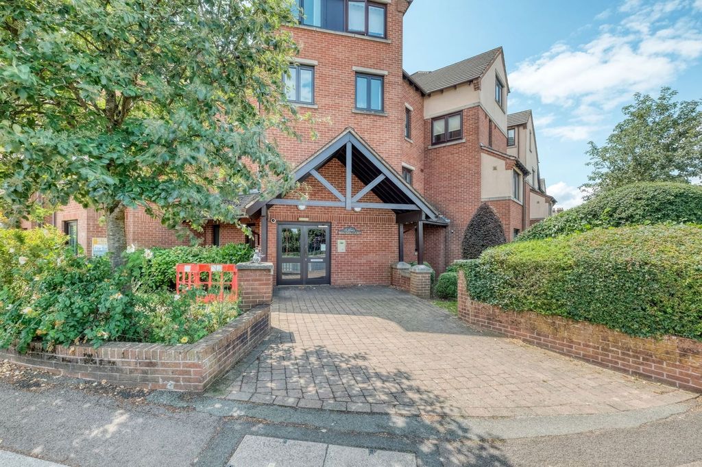 Property photo 3 of 16