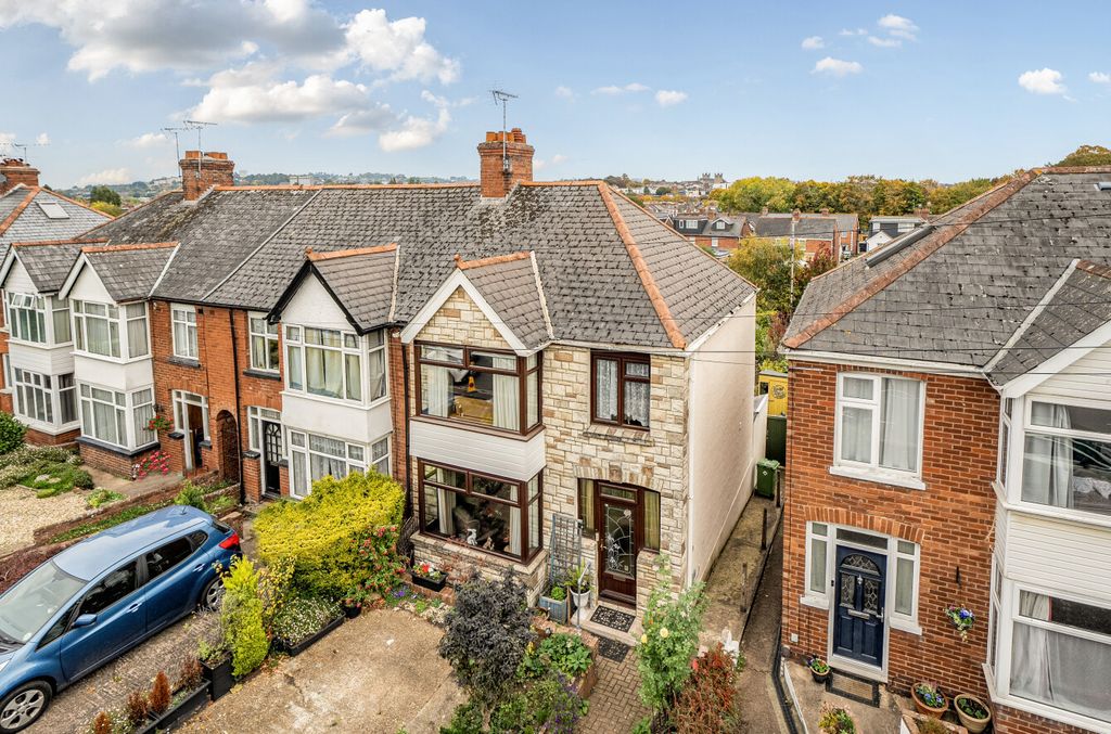 Property photo 1 of 23 1365304-2-68ee1d2...