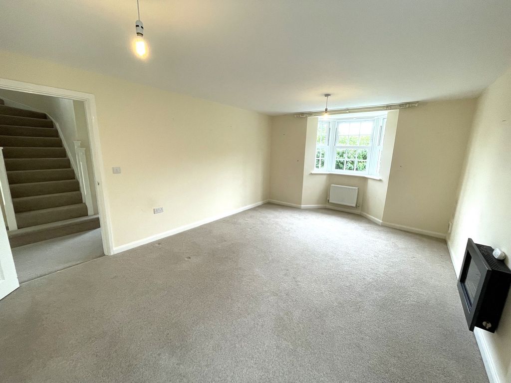 Property photo 3 of 18 Not Specified