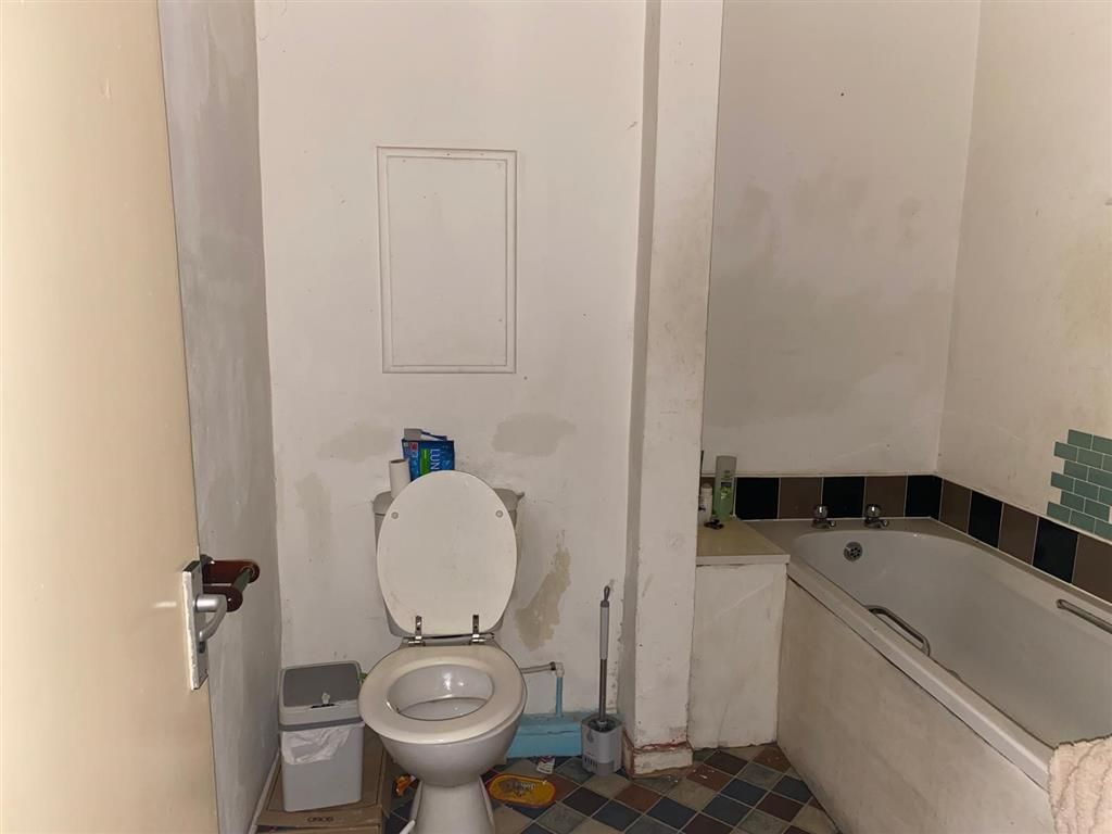 Property photo 3 of 7