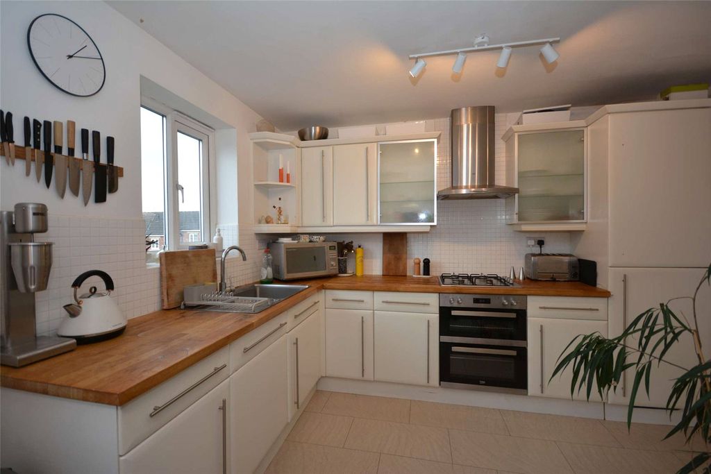 Property photo 2 of 22 Picture No. 10