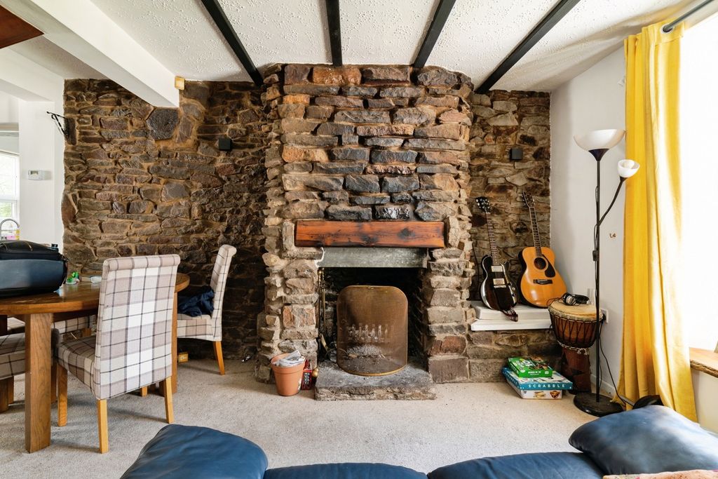 Property photo 1 of 20 Pbox-Img.Jpg