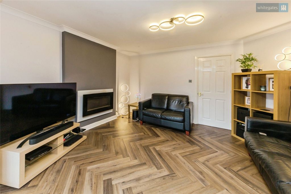 Property photo 3 of 20 Picture No. 05