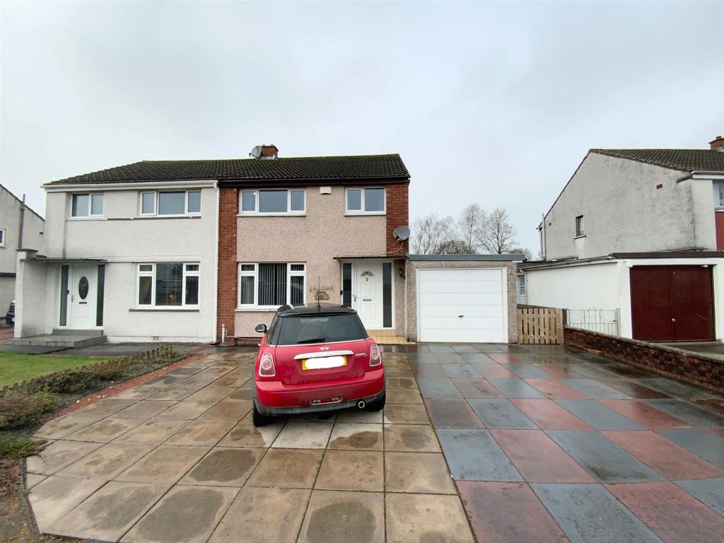 Property photo 1 of 14 Number Plate Removed.Png