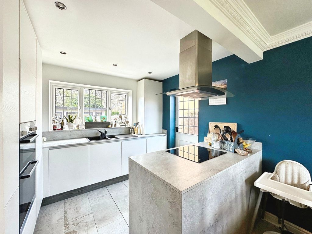 Property photo 2 of 16 Photo 13