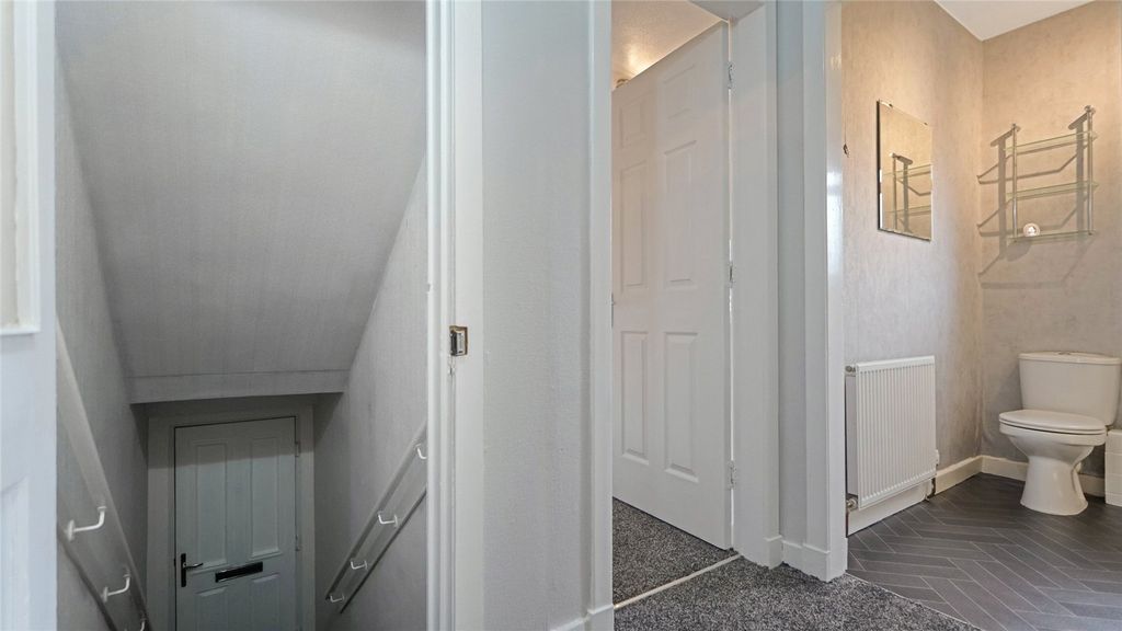 Property photo 2 of 21 Picture No. 03