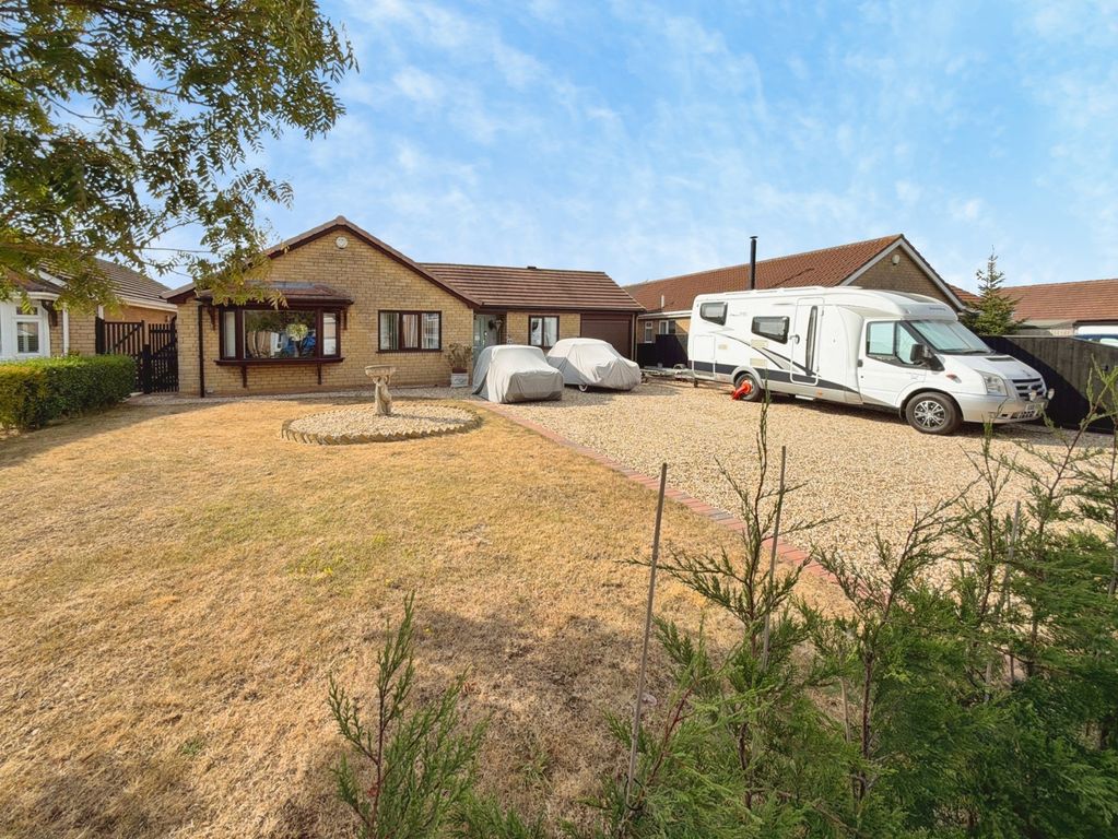 Property photo 1 of 20 Outside