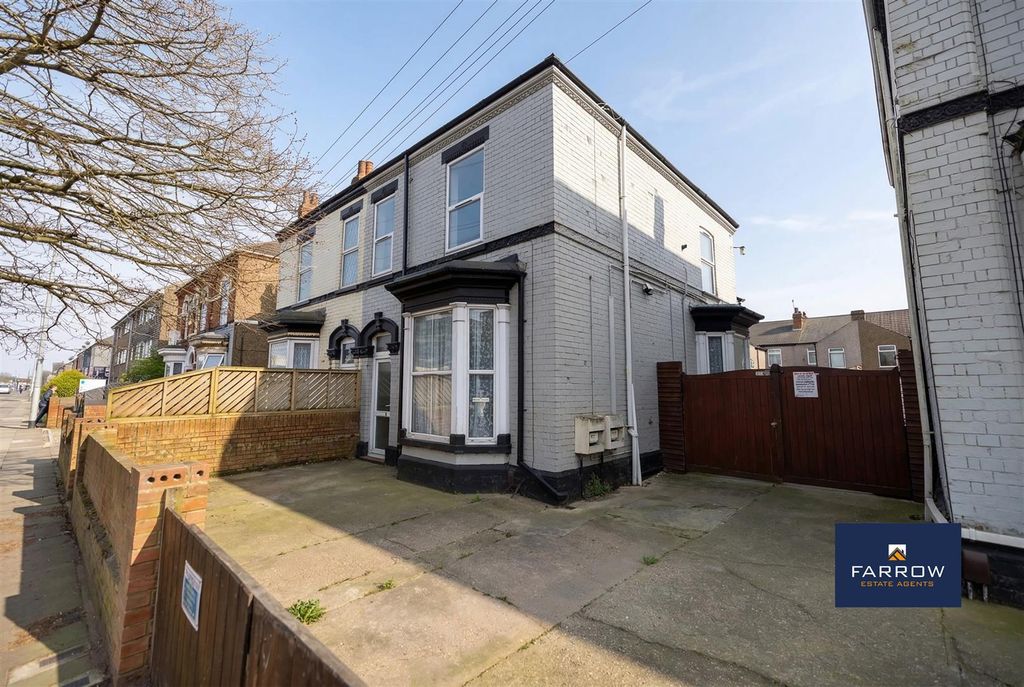 Property photo 1 of 14 Front