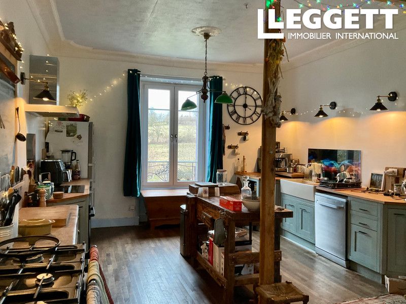 Property photo 3 of 10