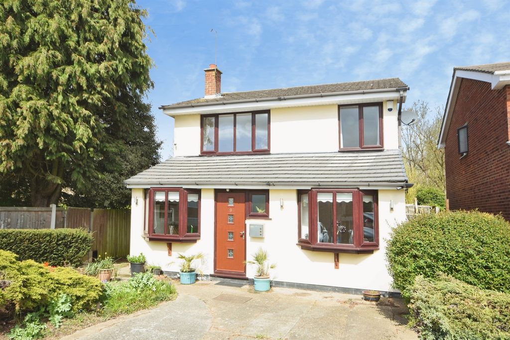 Property photo 1 of 18