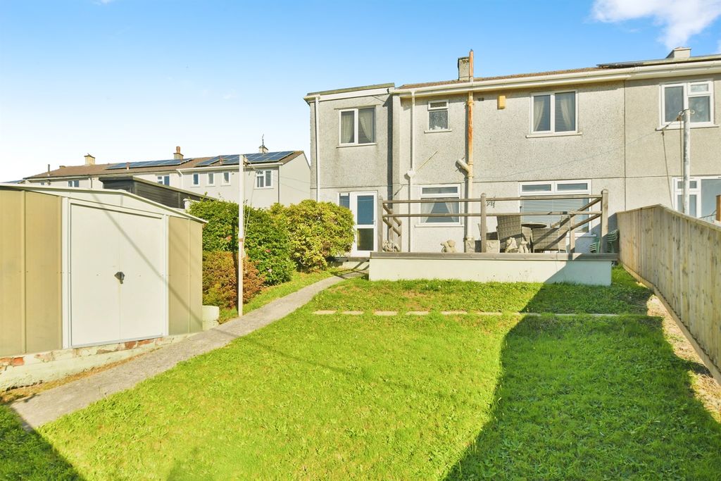 Property photo 3 of 17