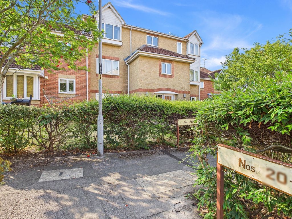 Property photo 1 of 6 Cam01338G0-Pr0130-Still002