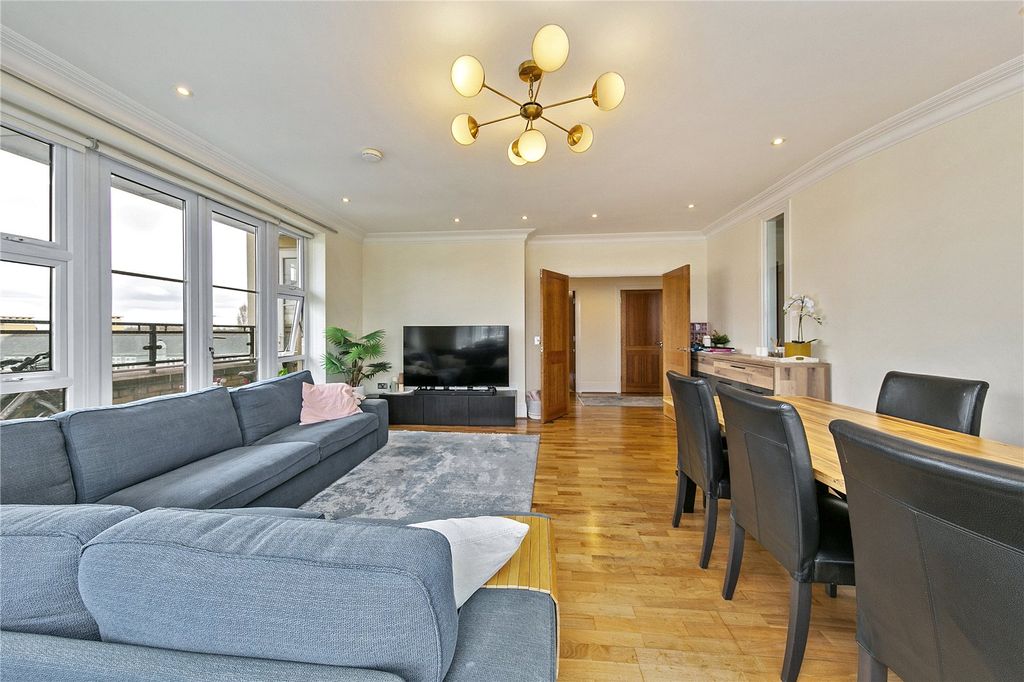 Property photo 3 of 19 Picture No. 03