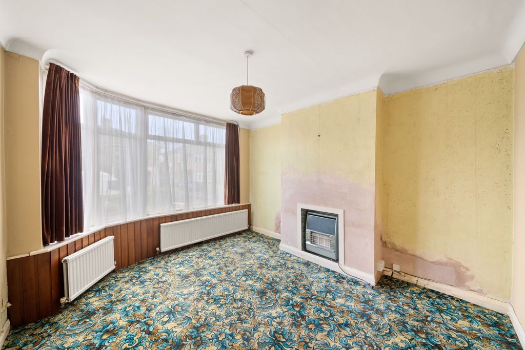 Property photo 2 of 18 Photo 9