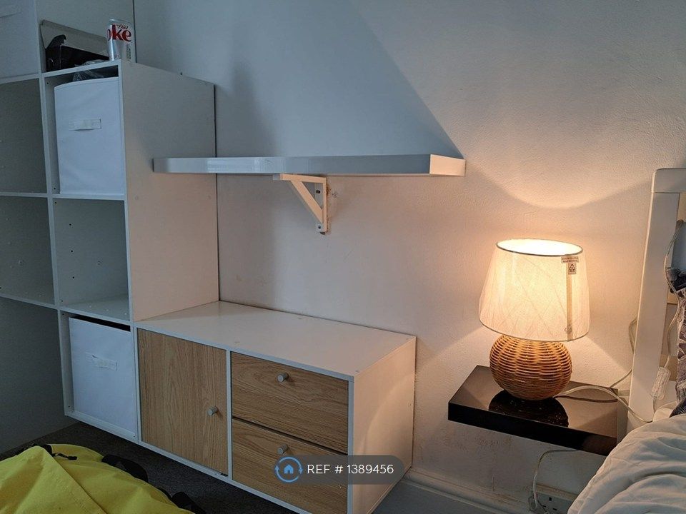 Property photo 2 of 5