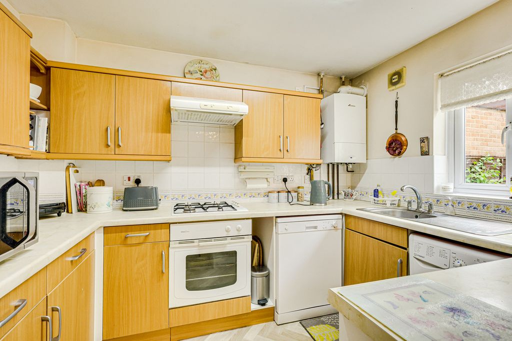 Property photo 3 of 21