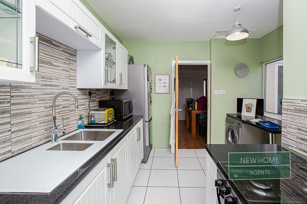 Property photo 2 of 18 Photo 16