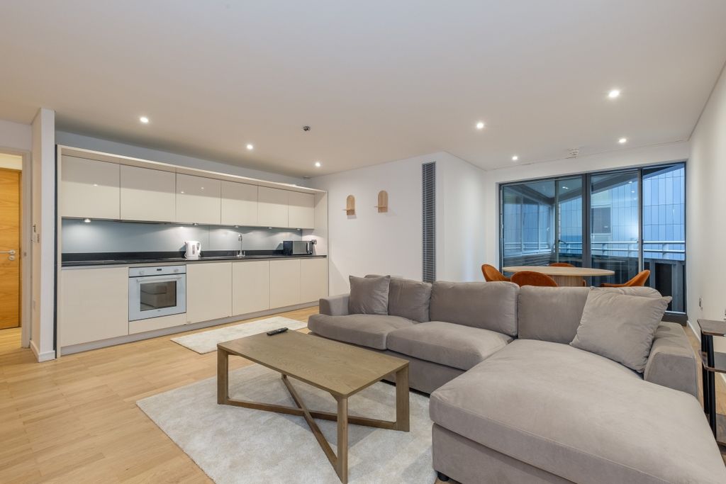 Property photo 2 of 15 3