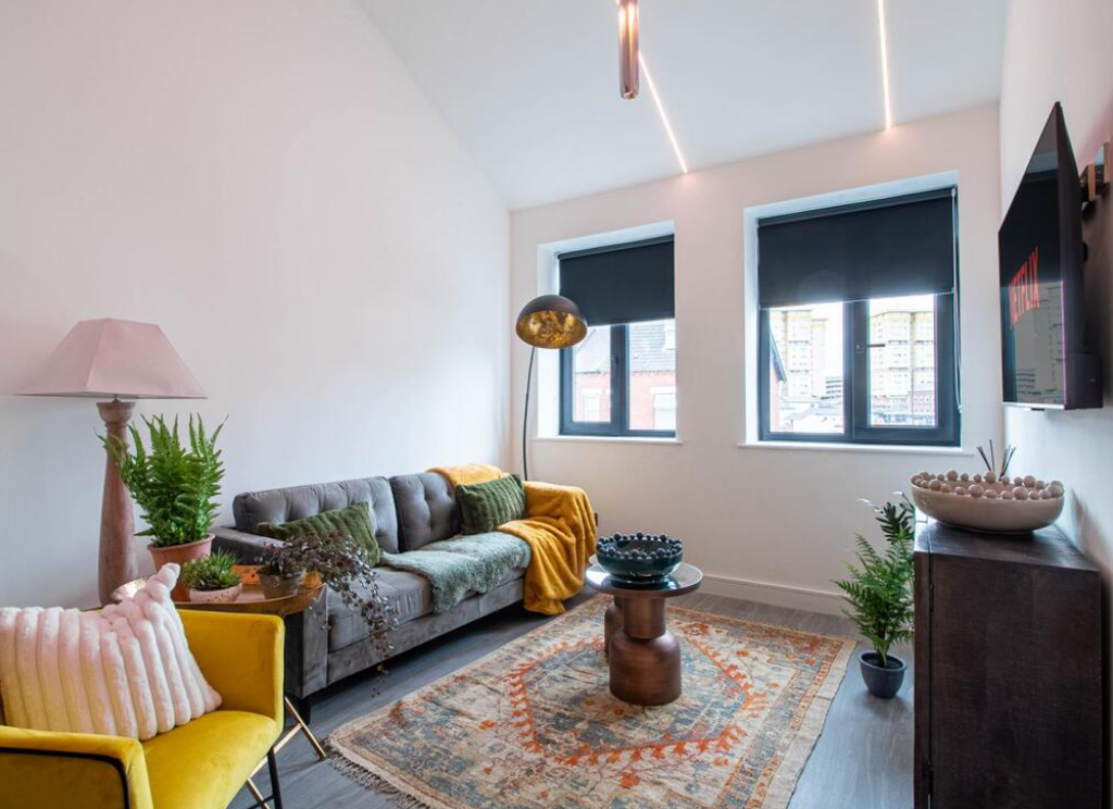 Property photo 2 of 6