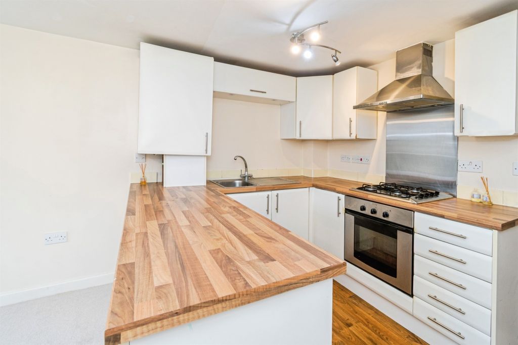 Property photo 3 of 17