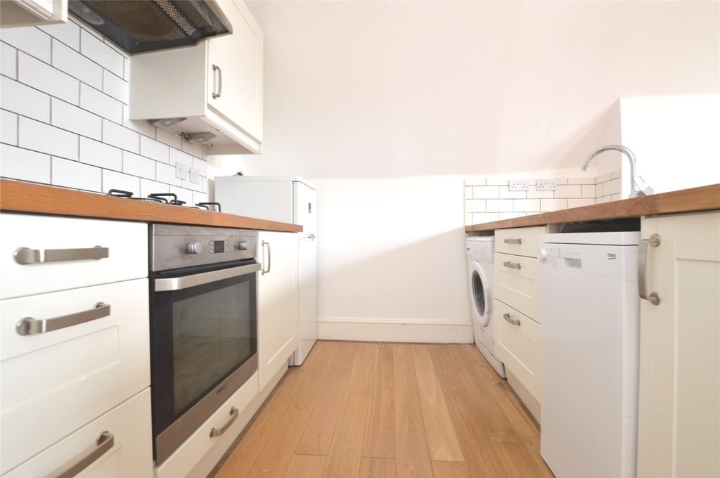 Property photo 2 of 8 Kitchen