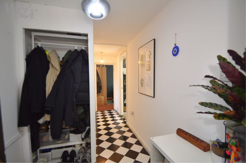 Property photo 2 of 25 Photo 26