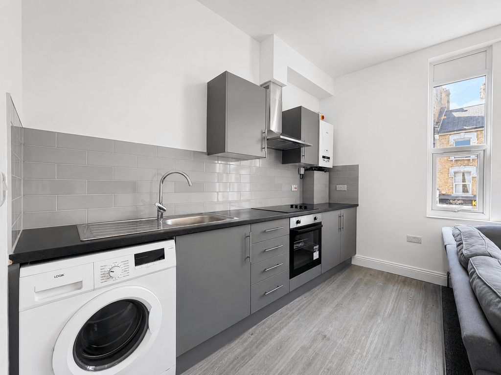 Property photo 3 of 8 248 10