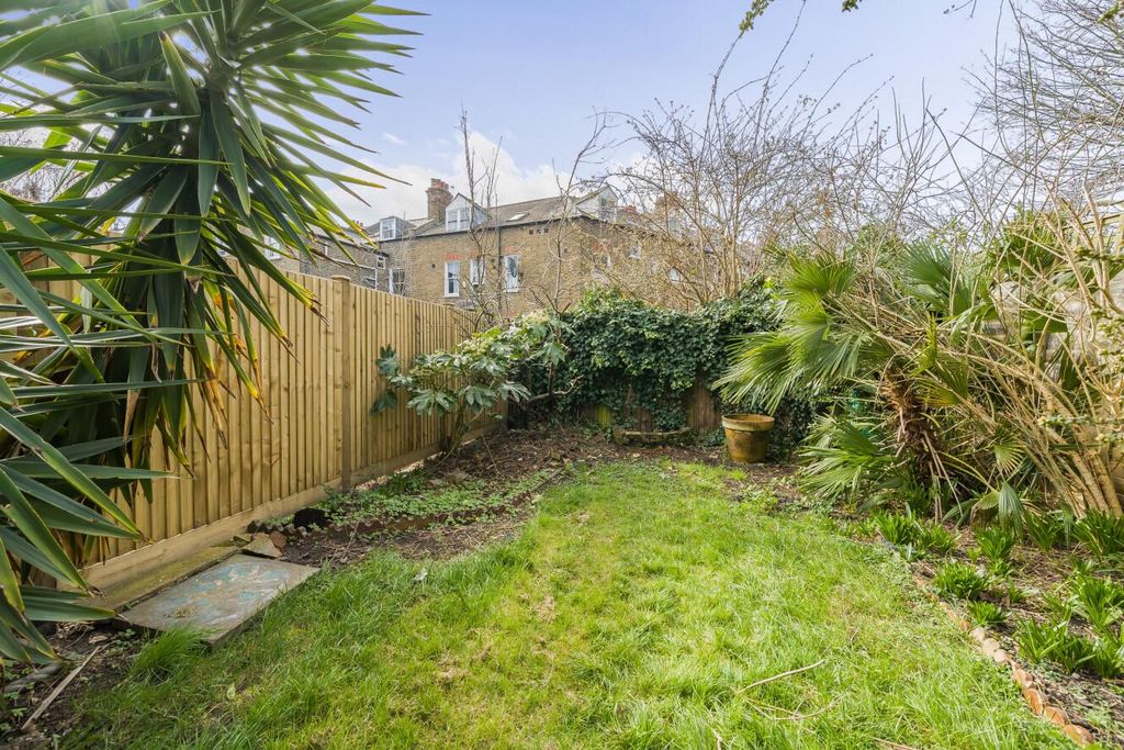 Property photo 3 of 14 Picture 3