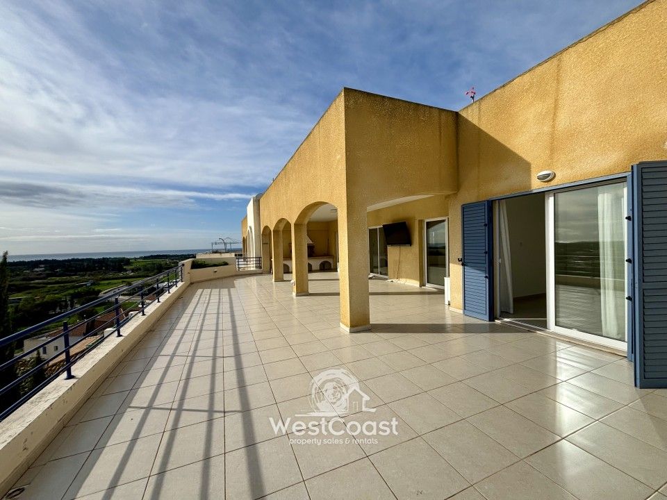 Property photo 1 of 41