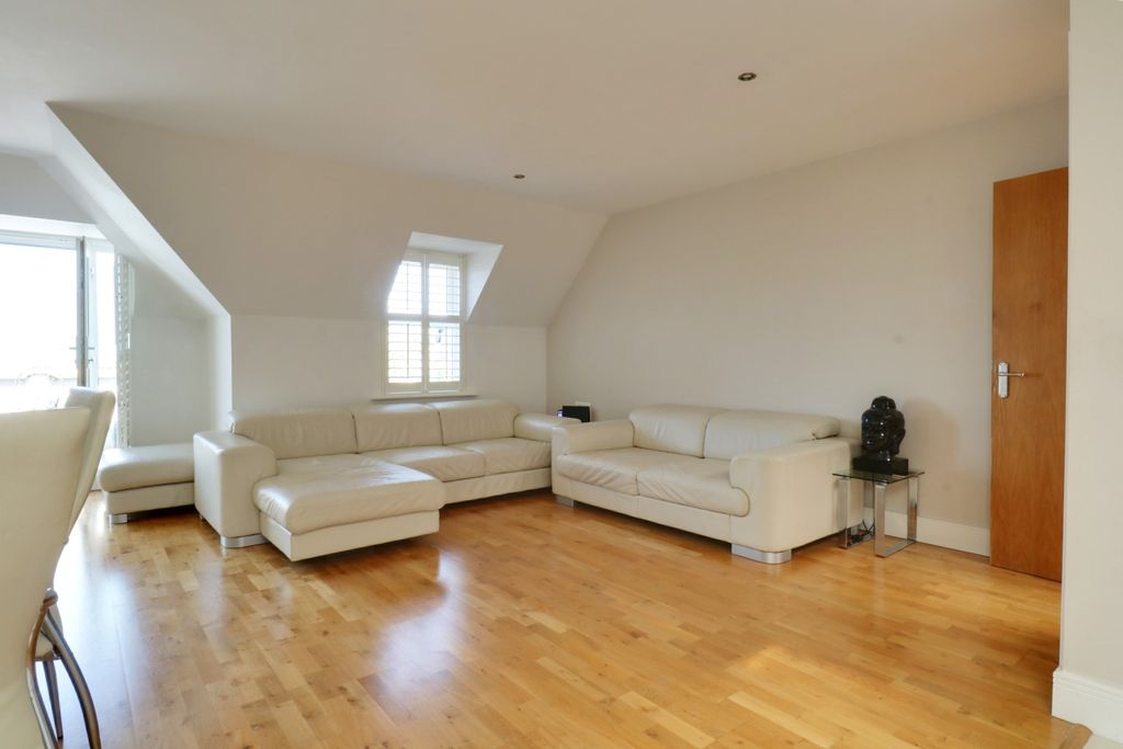 Property photo 1 of 15 2410041