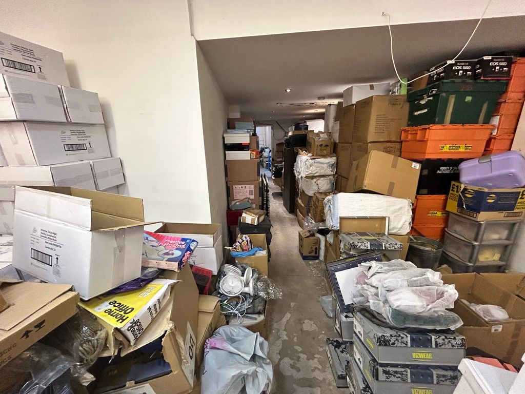 Property photo 2 of 6