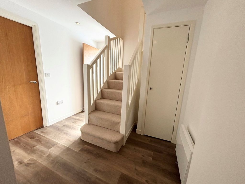 Property photo 2 of 12 Picture No. 07