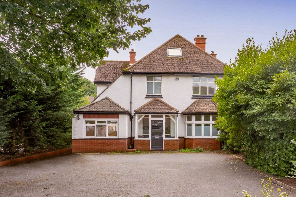 Property photo 1 of 18