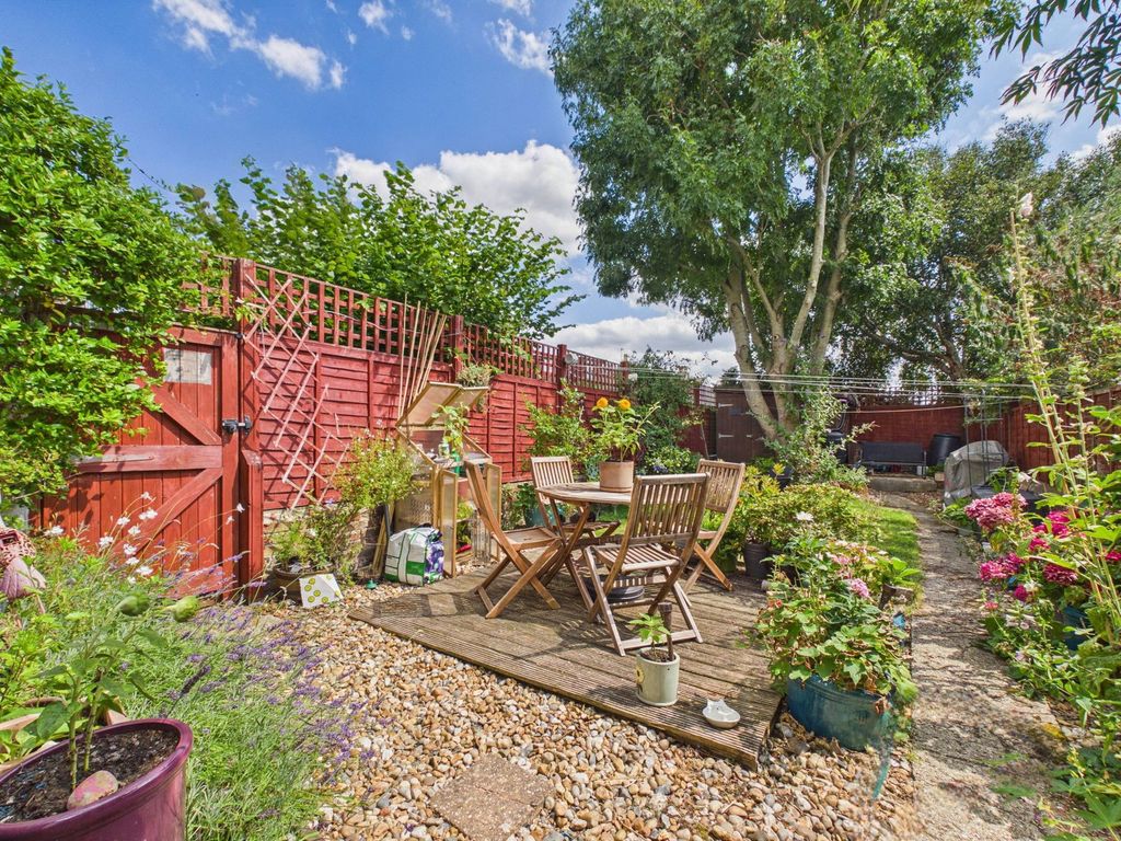 Property photo 2 of 19