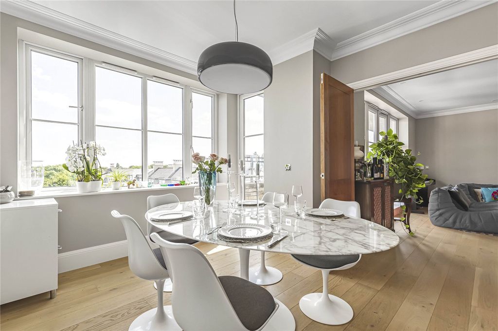 Property photo 2 of 19 Dining Room