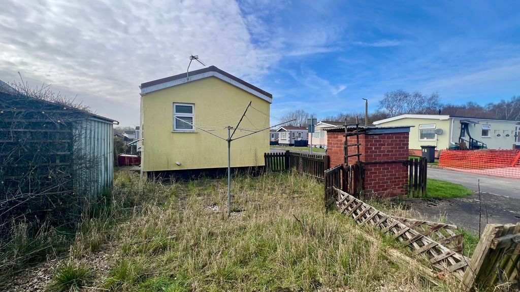 Additional image 9 of 1 bed detached bungalow for saleFirst Avenue, Ashfield Park, Scunthorpe DN17