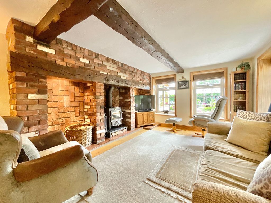 Property photo 2 of 56