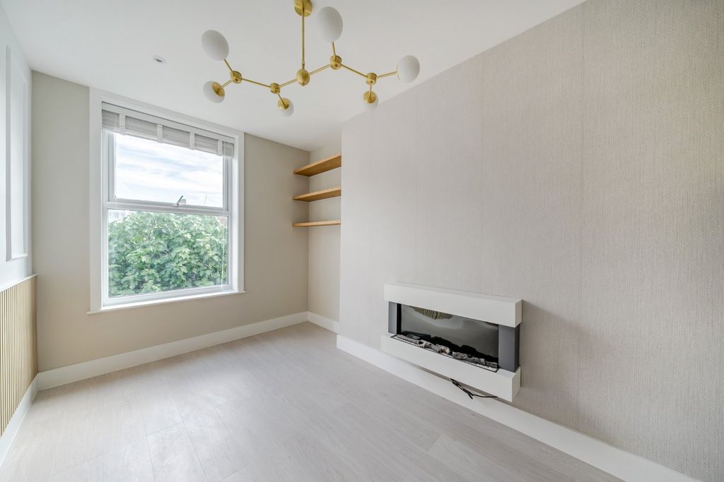 Property photo 3 of 14 Picture No. 04