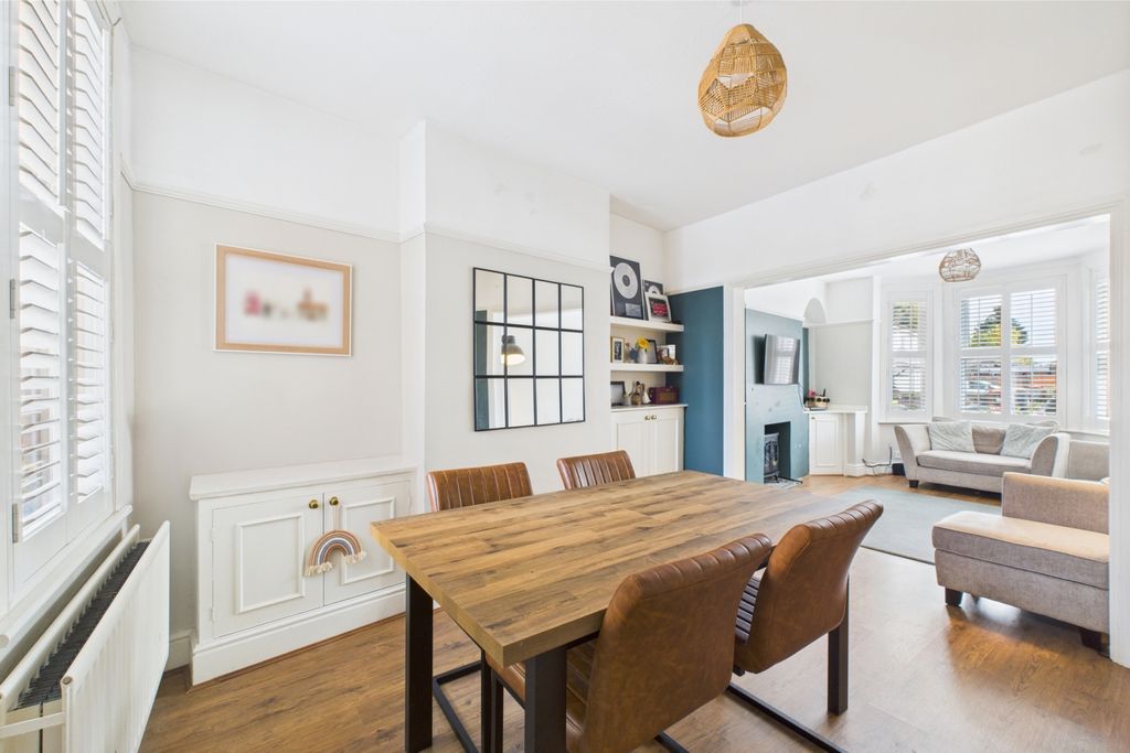 Property photo 2 of 14 Open Plan
