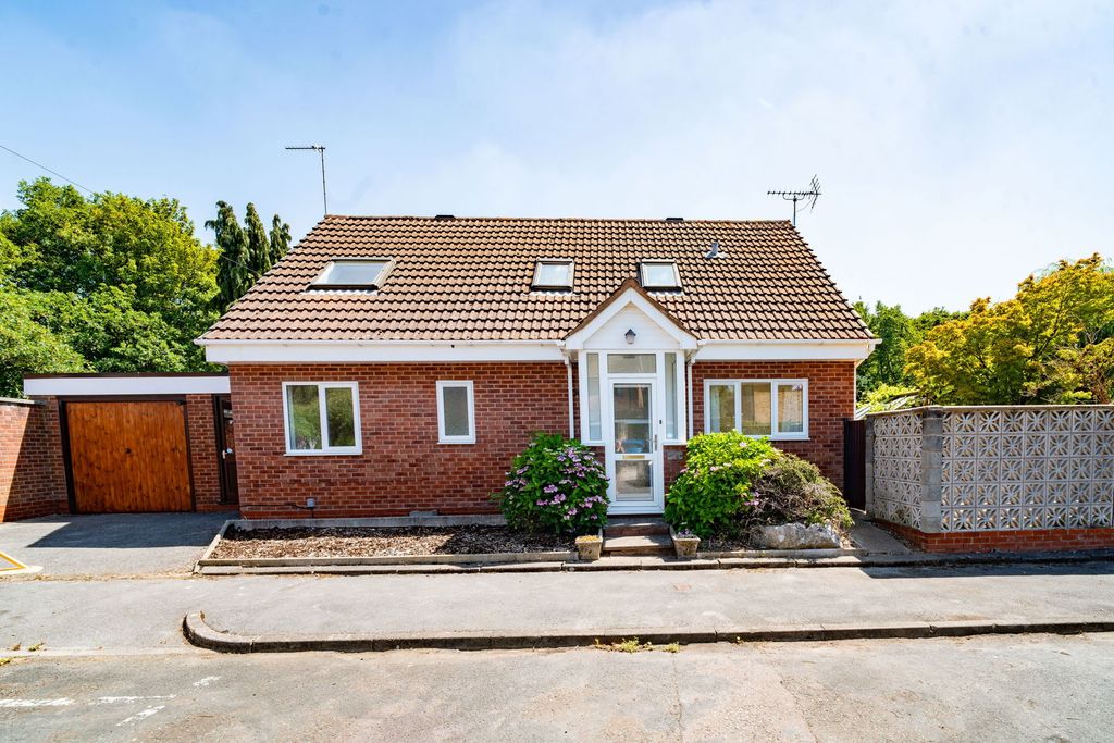 Property photo 1 of 25