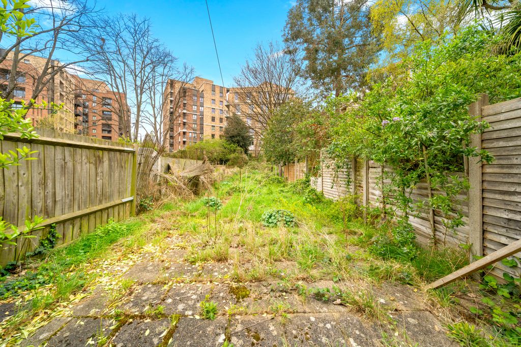 Property photo 2 of 4